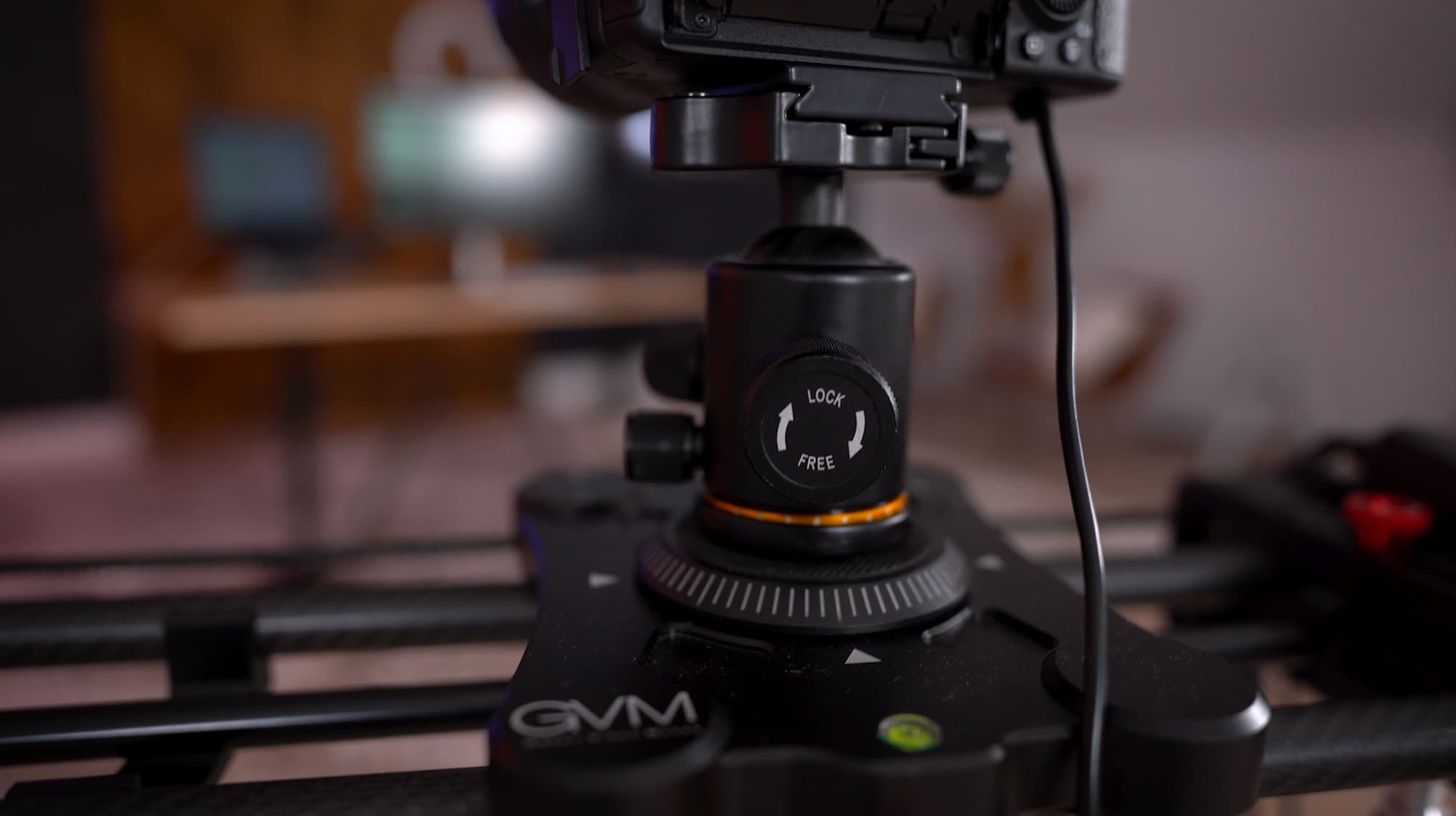 So here is the Great Video Maker Camera Slider: original studio demonstration