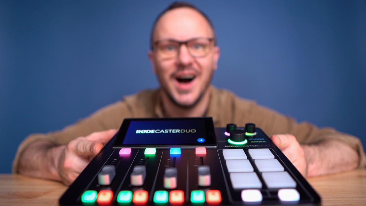 Setup 2: The Screen Share Streamer — Mid-Level Podcast Live Stream — original studio demonstration