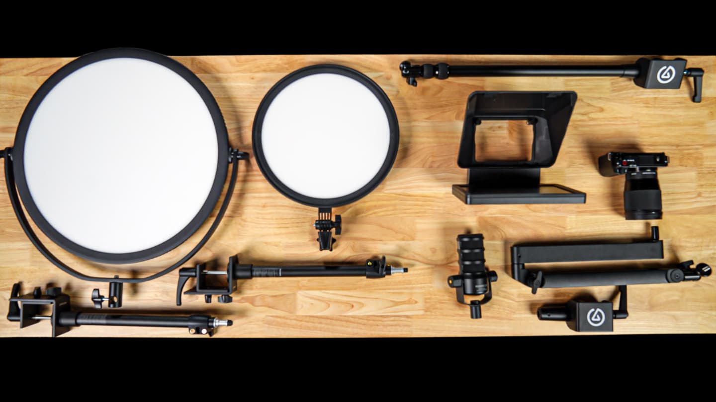 A dedicated-camera creator desk, original studio demonstration