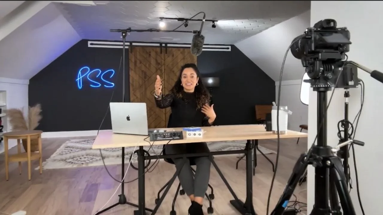 Why Recording a Video Podcast on Your iPhone Isn’t So Simple, original studio demonstration