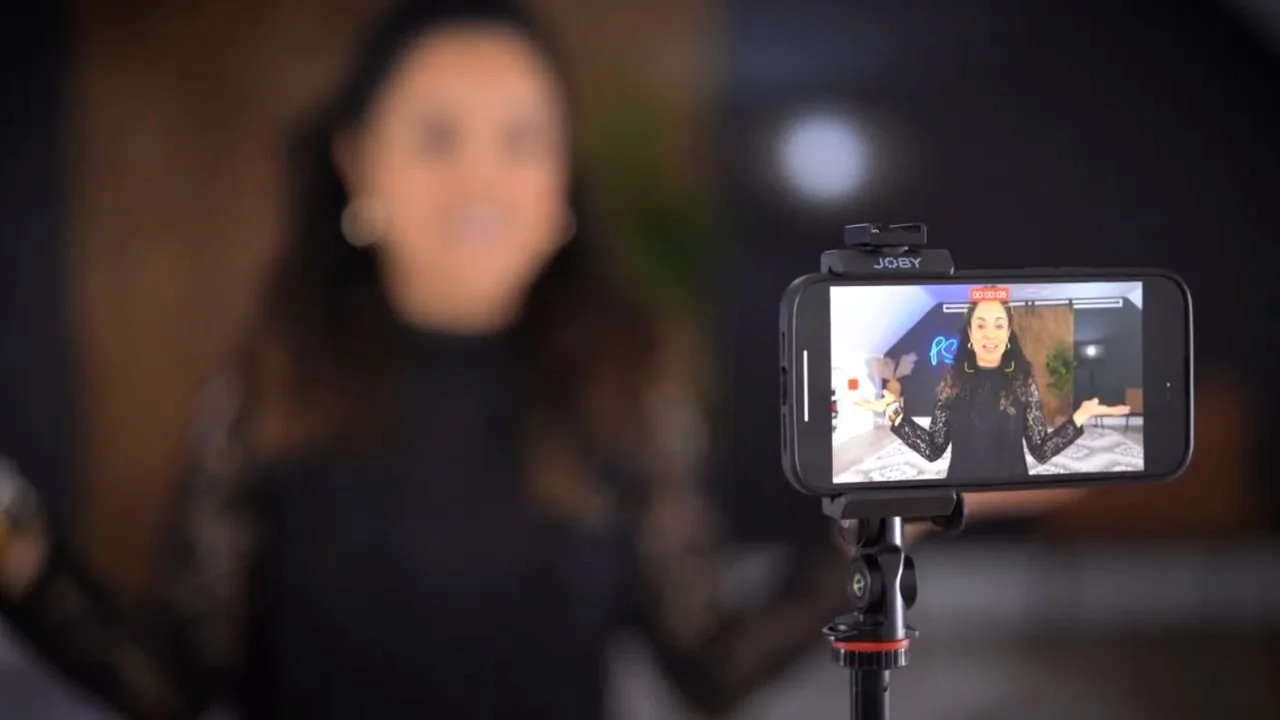 Initial Smartphone Setup, original studio demonstration